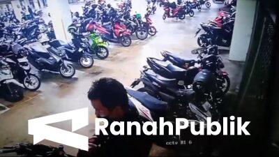 Viral! Aksi Nekat Pria Dewasa Kantongi Helm dengan Ransel di Mall Jakarta Selatan