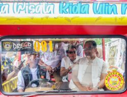Komunitas SIAP Deklarasi Dukungan untuk RIDO, Ridwan Kamil Sapa Warga Ciracas dengan Mobil Odong-Odong