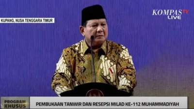 Presiden Prabowo Tegur Seskab di Acara Milad Muhammadiyah, Suasana Jadi Riuh