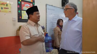 Prabowo Ajak Bill Gates Tinjau Program Makan Bergizi Gratis di SDN Jati 03, Jakarta