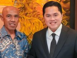 Simon Tahamata Ditunjuk Jadi Kepala Pemandu Bakat PSSI, Erick Thohir: “Kami Yakin Om Simon!”