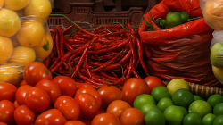 Harga Pangan Turun, Bawang dan Cabai Paling Terasa!